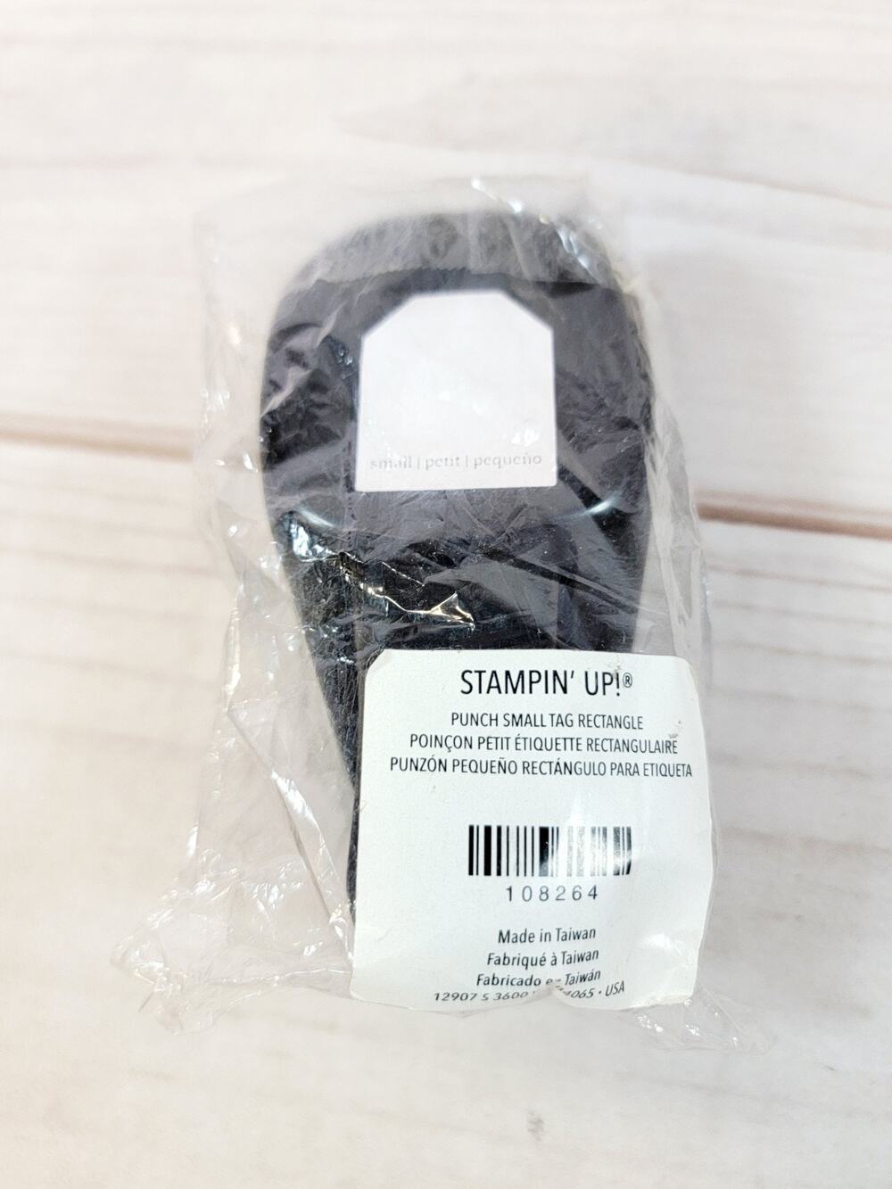Stampin' Up! Small Tag Rectangle Punch Whale Tail Paper Shapers 108264